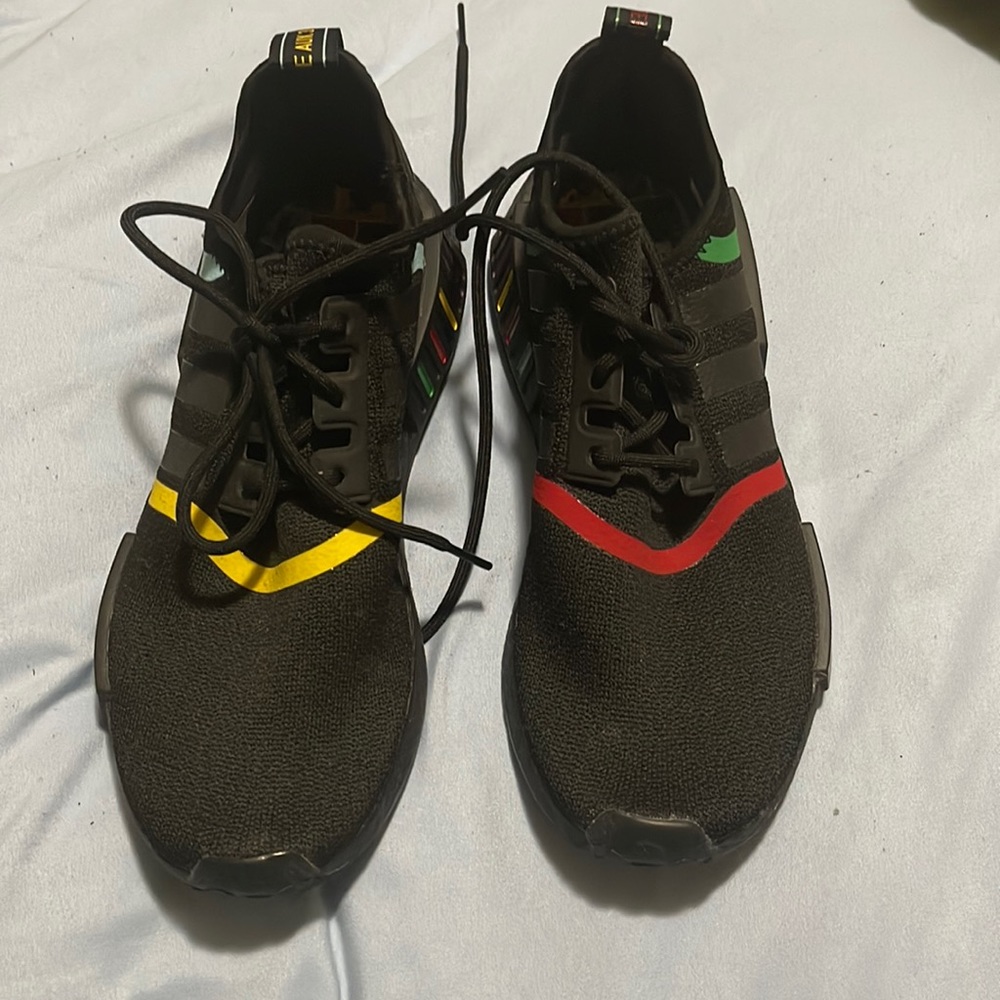 Adidas size 7 Disney Pixar toy story shoes slightly used